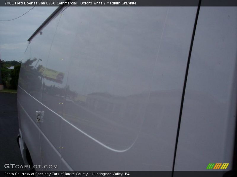 Oxford White / Medium Graphite 2001 Ford E Series Van E350 Commercial