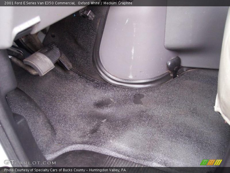 Oxford White / Medium Graphite 2001 Ford E Series Van E350 Commercial