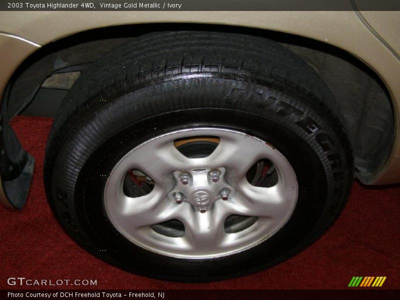 Vintage Gold Metallic / Ivory 2003 Toyota Highlander 4WD