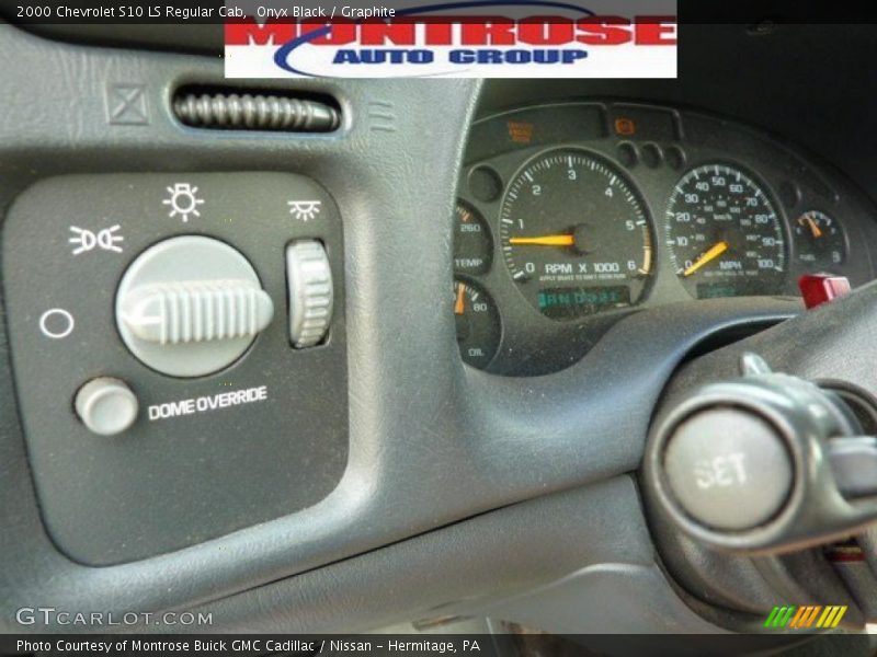 Onyx Black / Graphite 2000 Chevrolet S10 LS Regular Cab