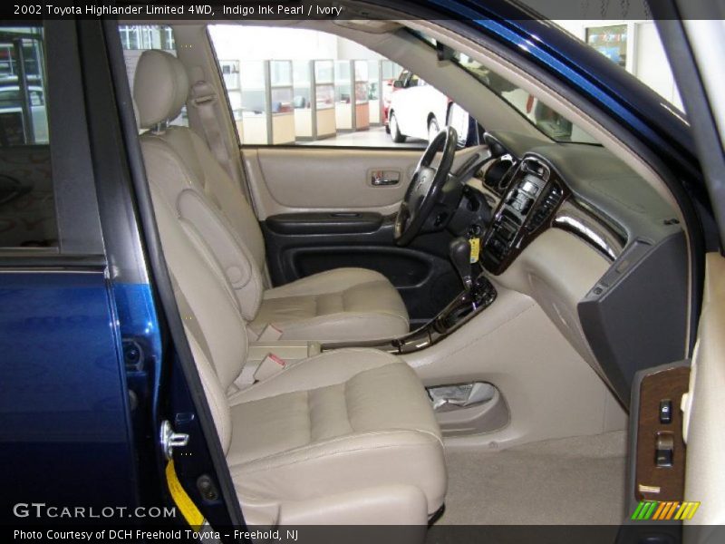 Indigo Ink Pearl / Ivory 2002 Toyota Highlander Limited 4WD