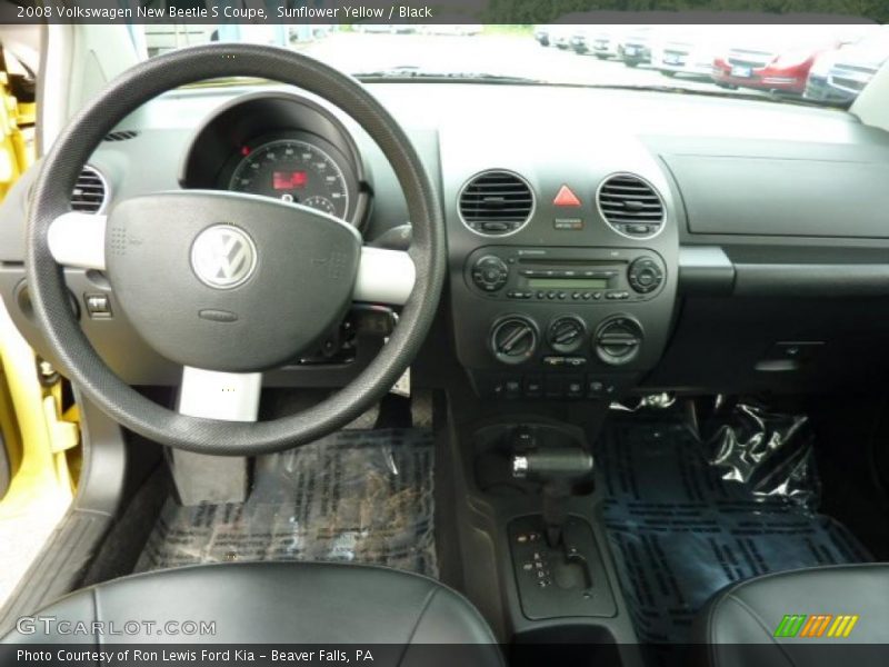 Sunflower Yellow / Black 2008 Volkswagen New Beetle S Coupe