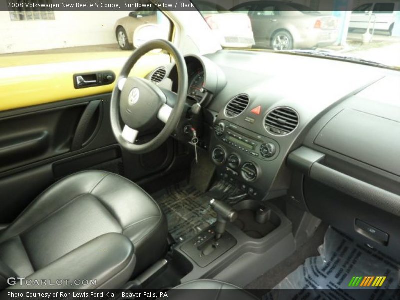 Sunflower Yellow / Black 2008 Volkswagen New Beetle S Coupe