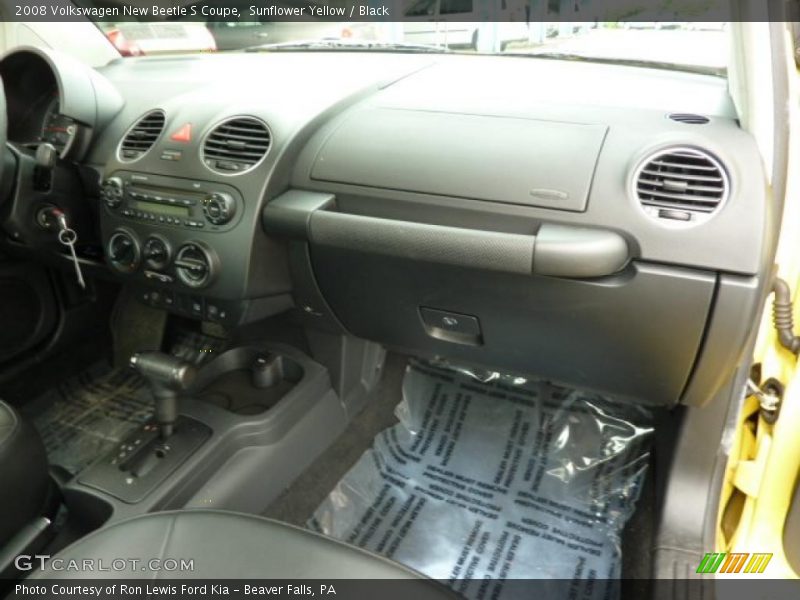 Sunflower Yellow / Black 2008 Volkswagen New Beetle S Coupe