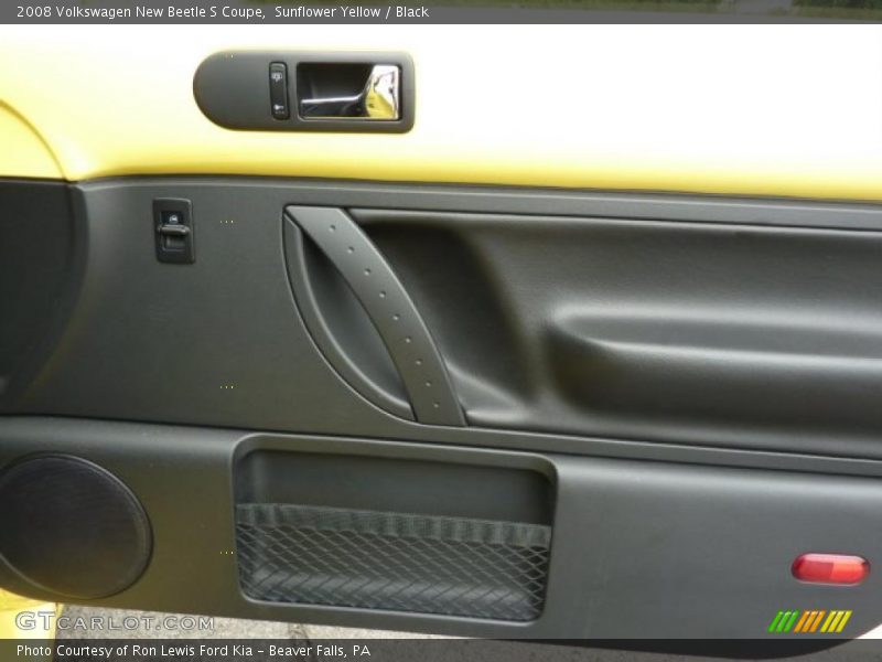 Sunflower Yellow / Black 2008 Volkswagen New Beetle S Coupe