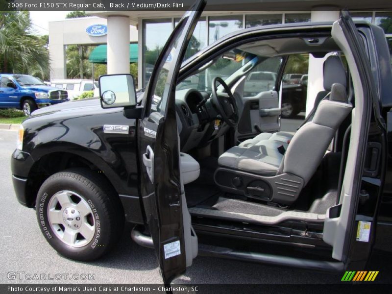 Black / Medium/Dark Flint 2006 Ford F150 STX Regular Cab
