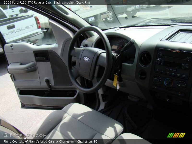 Black / Medium/Dark Flint 2006 Ford F150 STX Regular Cab