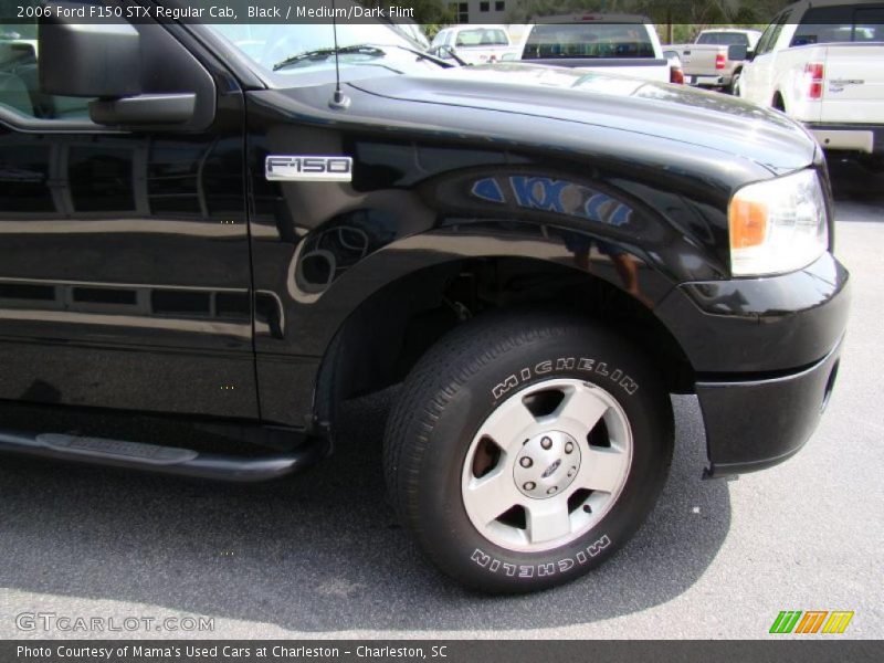 Black / Medium/Dark Flint 2006 Ford F150 STX Regular Cab