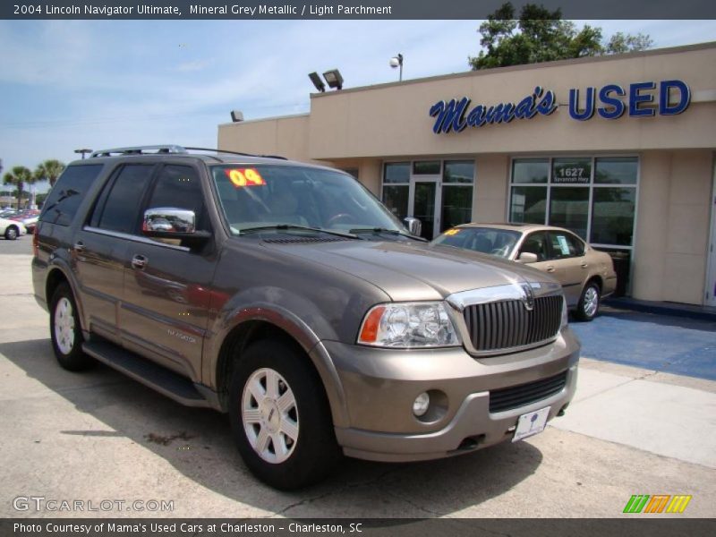 Mineral Grey Metallic / Light Parchment 2004 Lincoln Navigator Ultimate