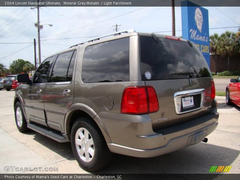 Mineral Grey Metallic / Light Parchment 2004 Lincoln Navigator Ultimate