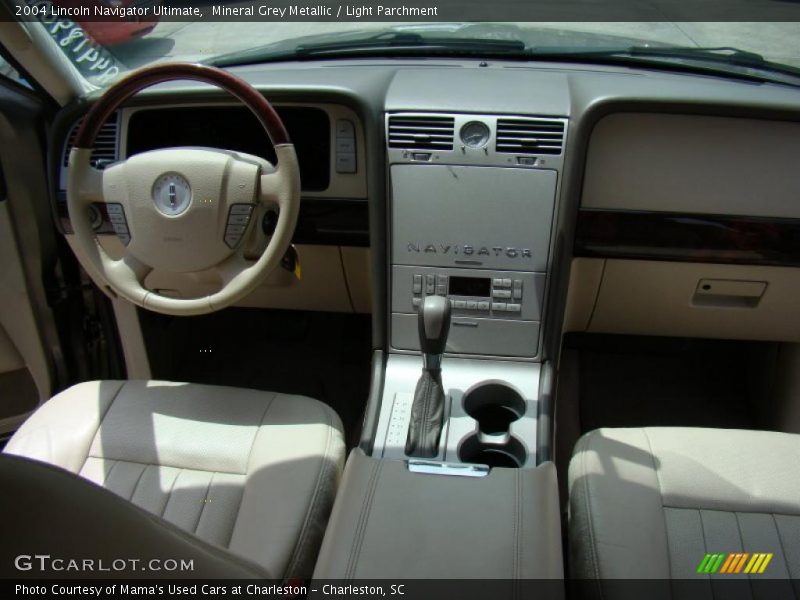 Mineral Grey Metallic / Light Parchment 2004 Lincoln Navigator Ultimate