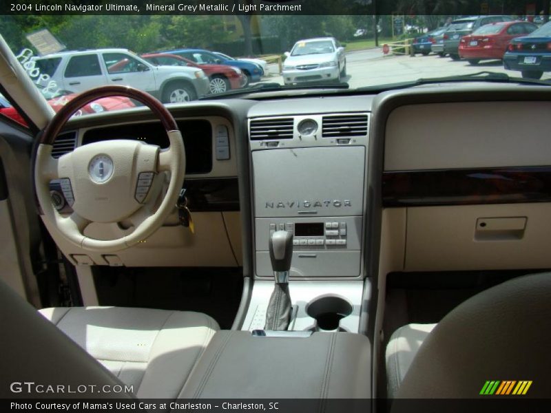 Dashboard of 2004 Navigator Ultimate