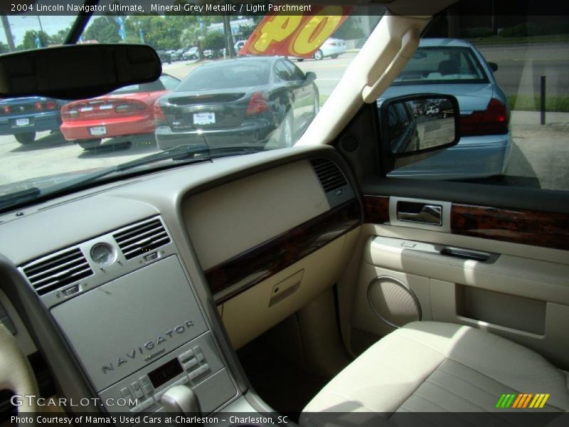 Mineral Grey Metallic / Light Parchment 2004 Lincoln Navigator Ultimate