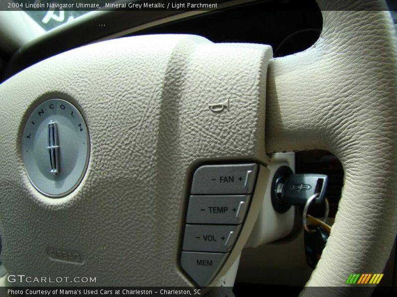 Mineral Grey Metallic / Light Parchment 2004 Lincoln Navigator Ultimate