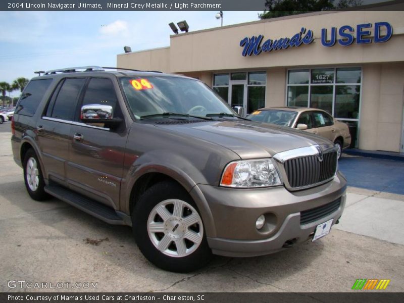 Mineral Grey Metallic / Light Parchment 2004 Lincoln Navigator Ultimate