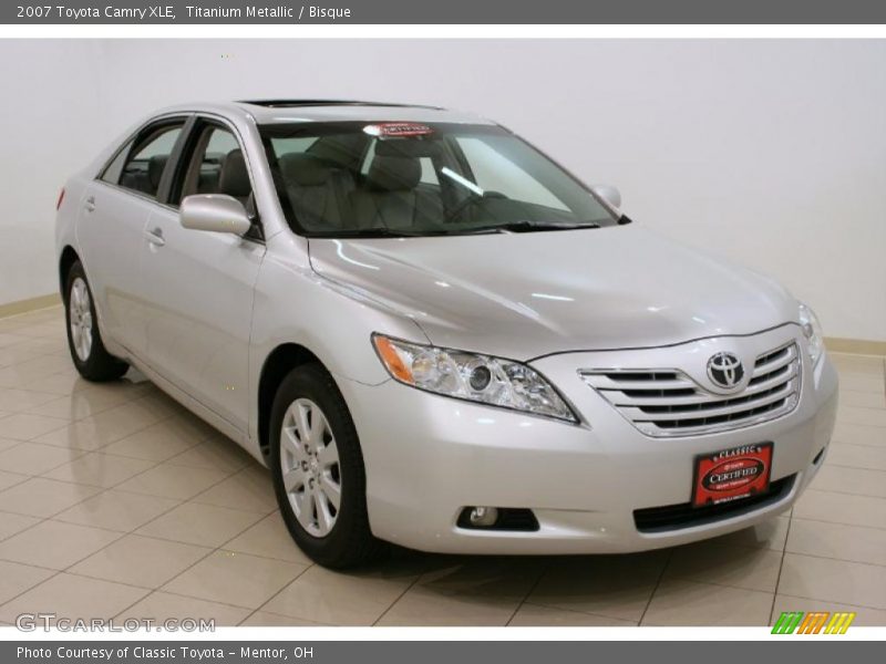 Titanium Metallic / Bisque 2007 Toyota Camry XLE