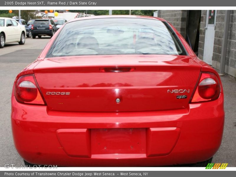 Flame Red / Dark Slate Gray 2005 Dodge Neon SXT