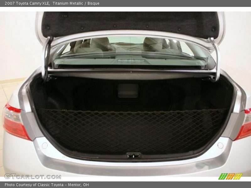 Titanium Metallic / Bisque 2007 Toyota Camry XLE