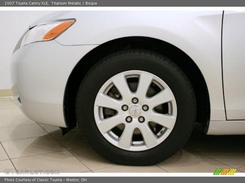 Titanium Metallic / Bisque 2007 Toyota Camry XLE