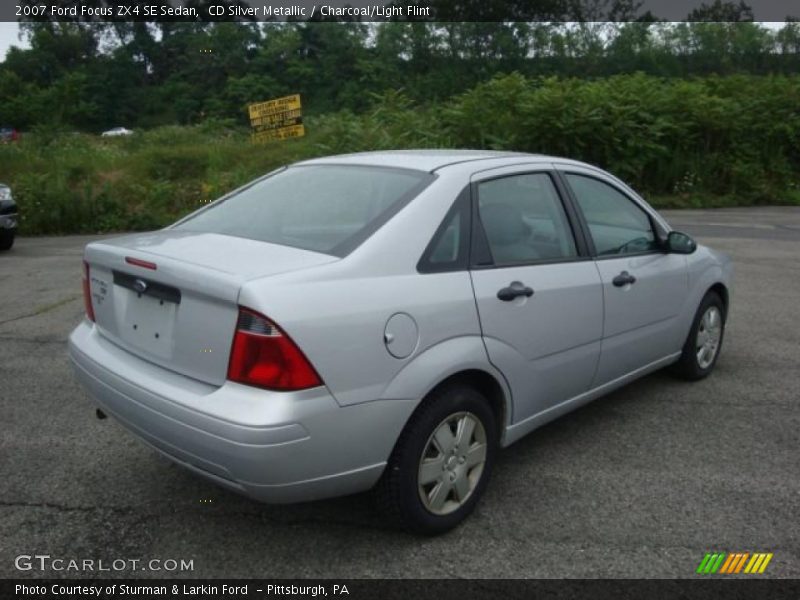 CD Silver Metallic / Charcoal/Light Flint 2007 Ford Focus ZX4 SE Sedan