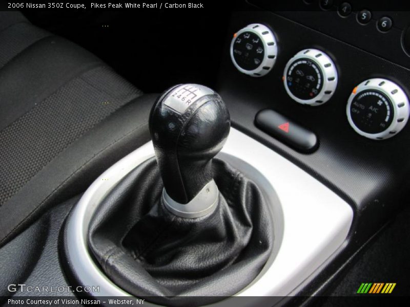 Pikes Peak White Pearl / Carbon Black 2006 Nissan 350Z Coupe