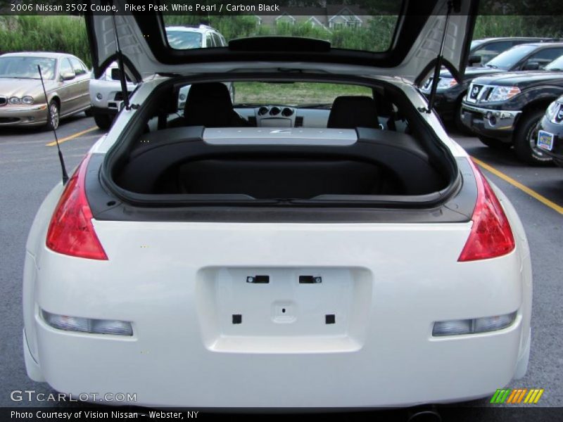 Pikes Peak White Pearl / Carbon Black 2006 Nissan 350Z Coupe