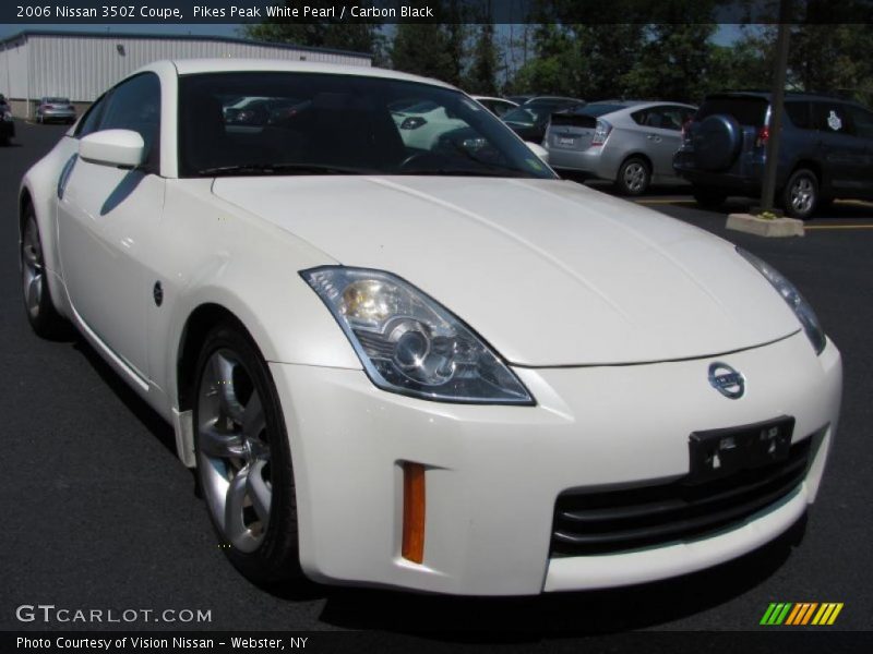 Pikes Peak White Pearl / Carbon Black 2006 Nissan 350Z Coupe