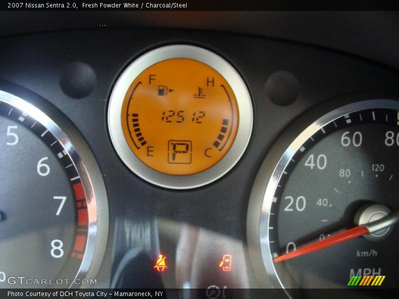 Fresh Powder White / Charcoal/Steel 2007 Nissan Sentra 2.0