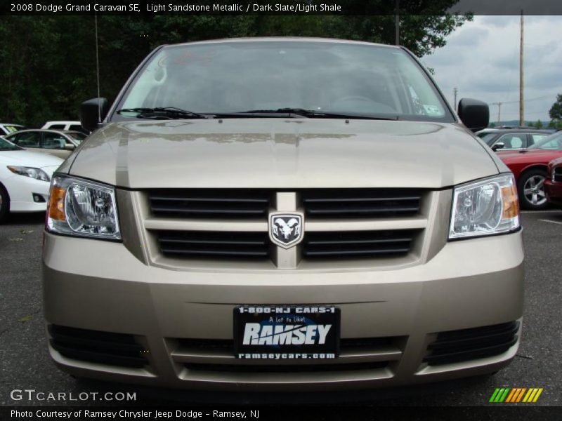 Light Sandstone Metallic / Dark Slate/Light Shale 2008 Dodge Grand Caravan SE