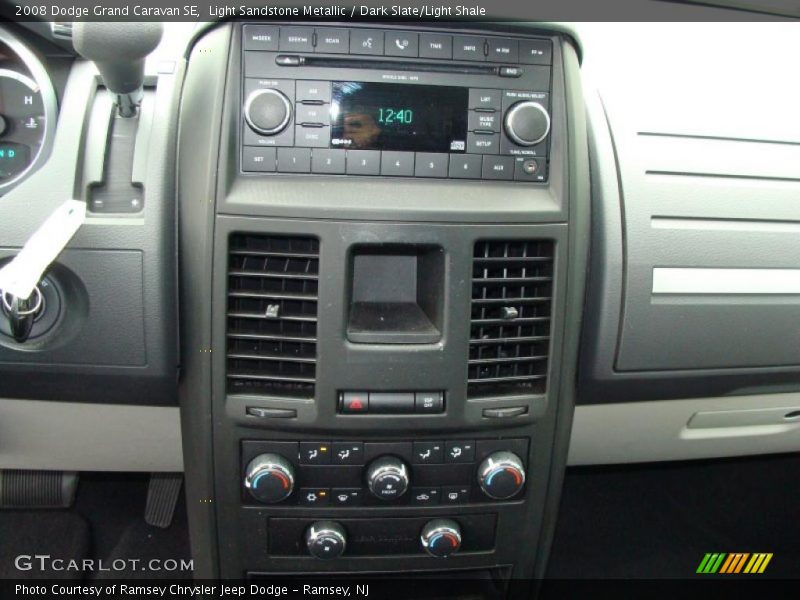 Light Sandstone Metallic / Dark Slate/Light Shale 2008 Dodge Grand Caravan SE