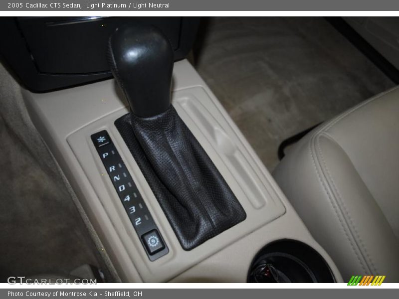 Light Platinum / Light Neutral 2005 Cadillac CTS Sedan