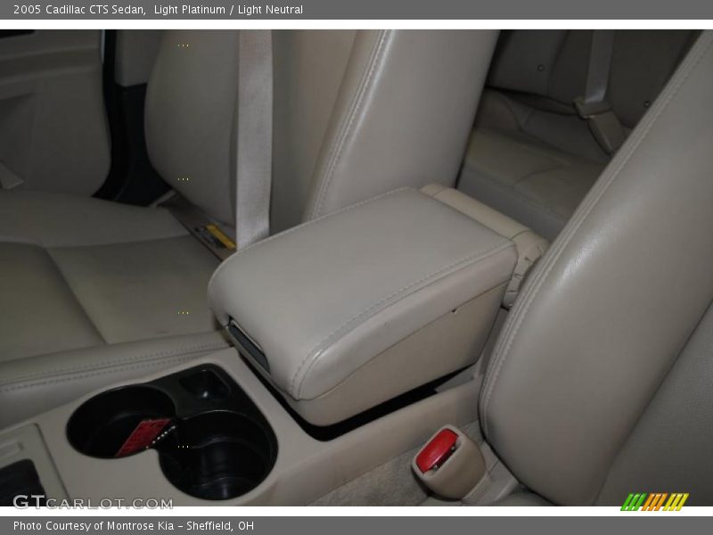 Light Platinum / Light Neutral 2005 Cadillac CTS Sedan