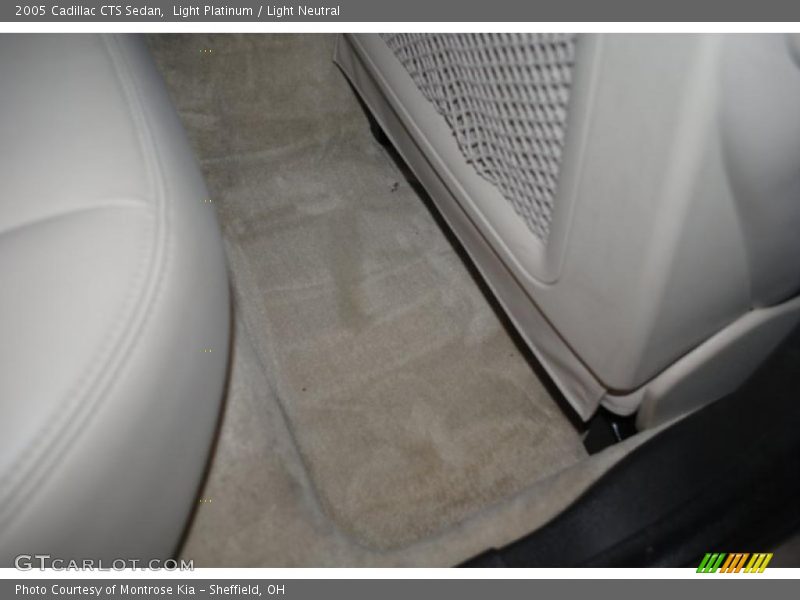 Light Platinum / Light Neutral 2005 Cadillac CTS Sedan