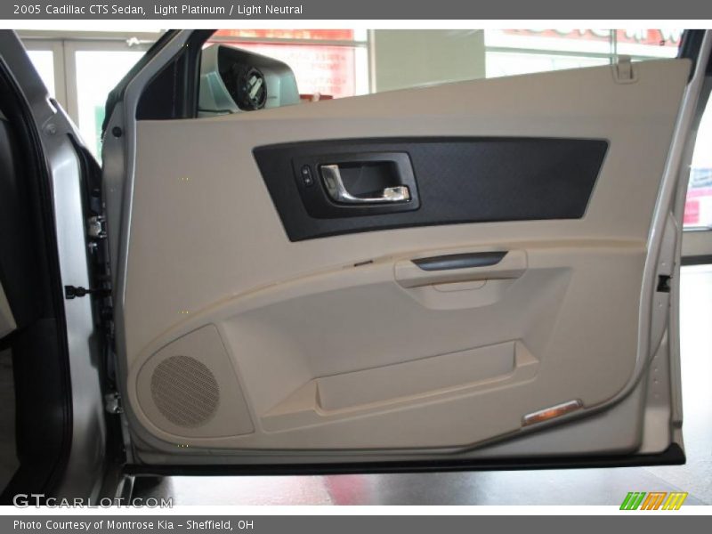 Light Platinum / Light Neutral 2005 Cadillac CTS Sedan