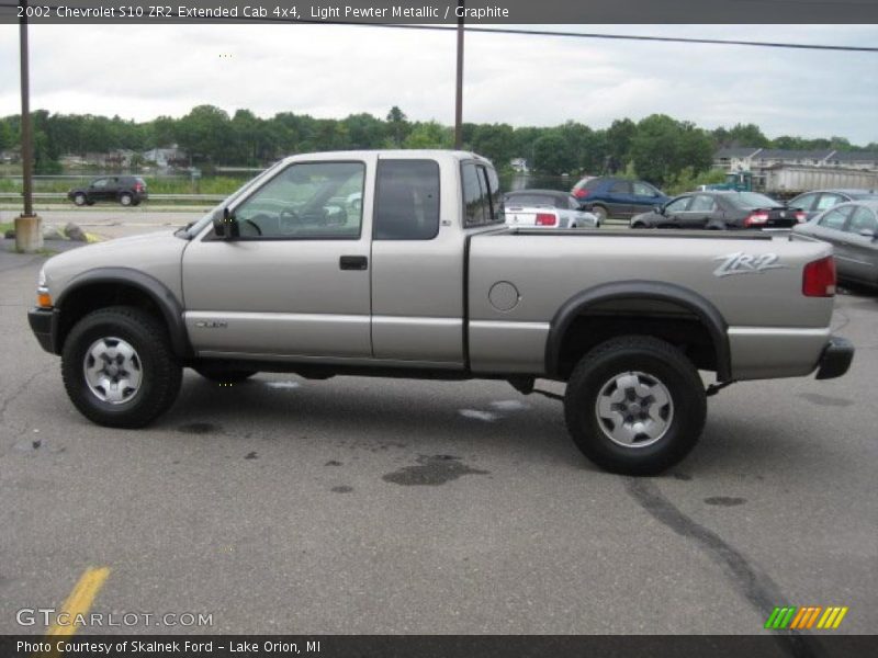 Light Pewter Metallic / Graphite 2002 Chevrolet S10 ZR2 Extended Cab 4x4