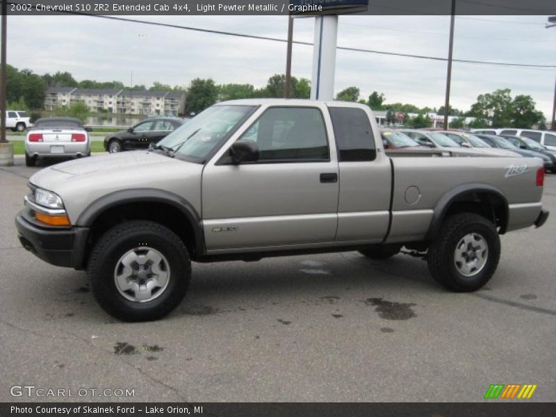 Light Pewter Metallic / Graphite 2002 Chevrolet S10 ZR2 Extended Cab 4x4