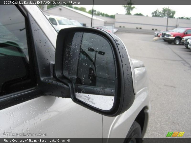 Quicksilver / Pewter 2005 Cadillac Escalade EXT AWD
