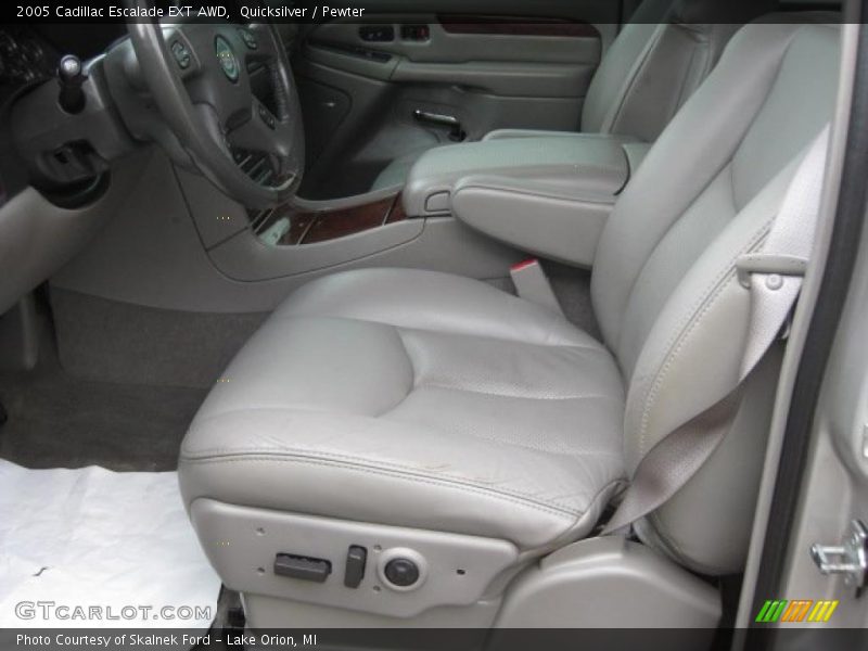 Quicksilver / Pewter 2005 Cadillac Escalade EXT AWD
