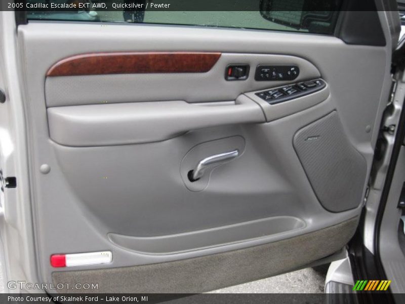 Quicksilver / Pewter 2005 Cadillac Escalade EXT AWD