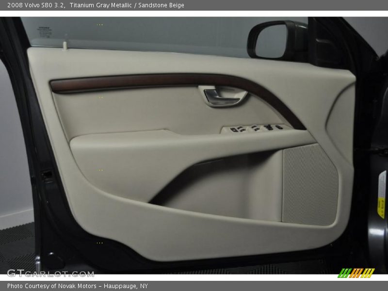 Titanium Gray Metallic / Sandstone Beige 2008 Volvo S80 3.2