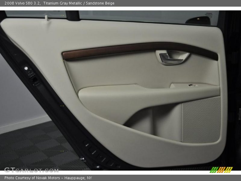Titanium Gray Metallic / Sandstone Beige 2008 Volvo S80 3.2