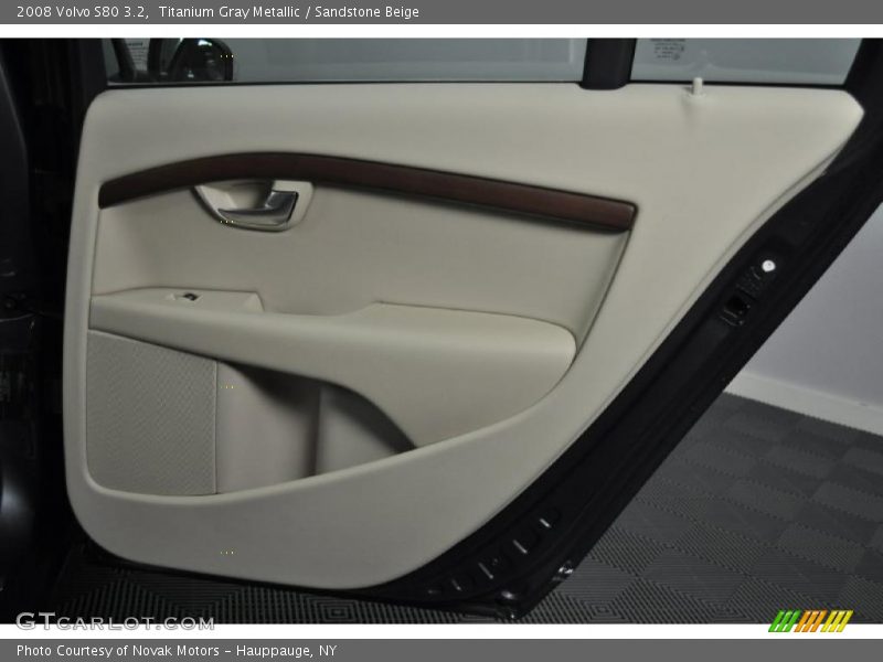 Titanium Gray Metallic / Sandstone Beige 2008 Volvo S80 3.2