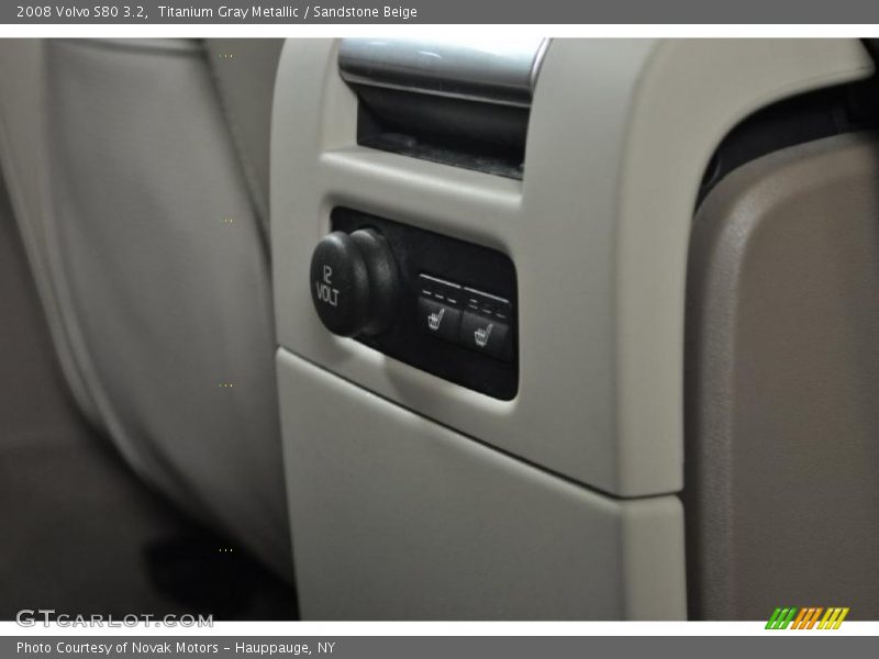 Titanium Gray Metallic / Sandstone Beige 2008 Volvo S80 3.2