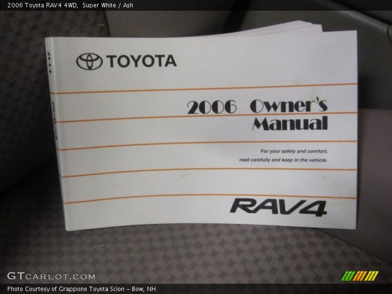 Super White / Ash 2006 Toyota RAV4 4WD