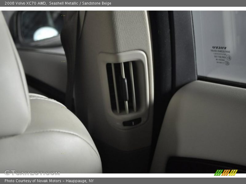 Seashell Metallic / Sandstone Beige 2008 Volvo XC70 AWD