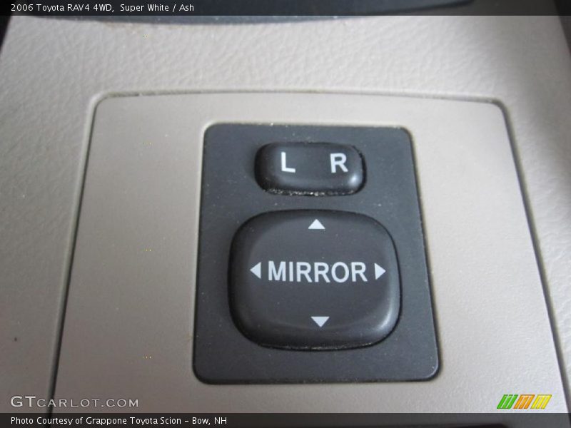 Super White / Ash 2006 Toyota RAV4 4WD