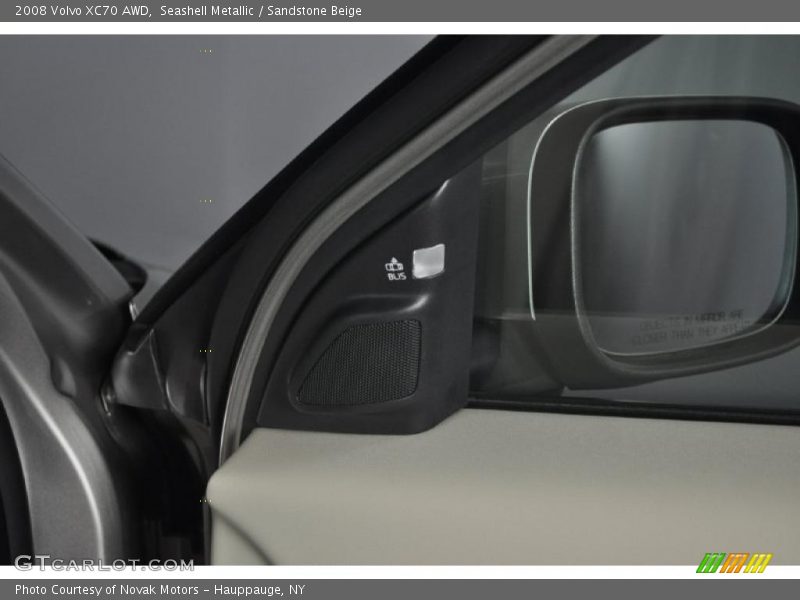 Seashell Metallic / Sandstone Beige 2008 Volvo XC70 AWD