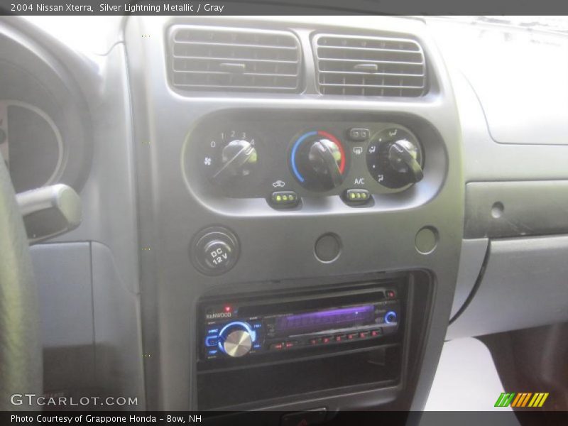 Silver Lightning Metallic / Gray 2004 Nissan Xterra