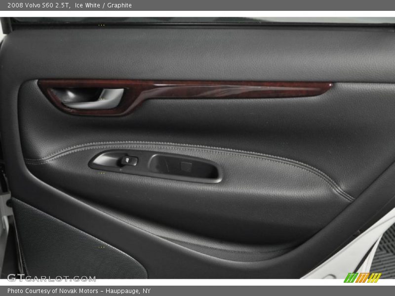 Ice White / Graphite 2008 Volvo S60 2.5T