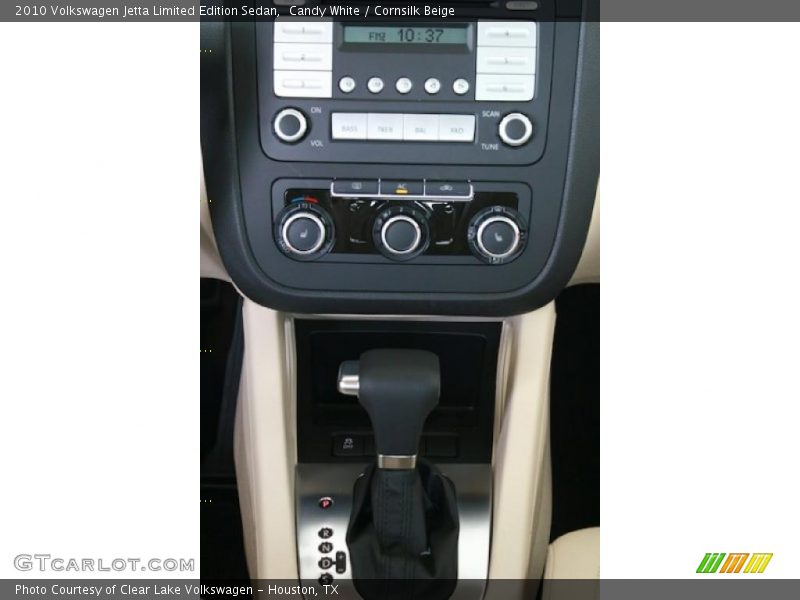 Candy White / Cornsilk Beige 2010 Volkswagen Jetta Limited Edition Sedan